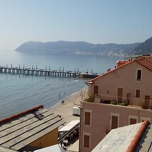 Ensemble Di Vayadu *** Alassio